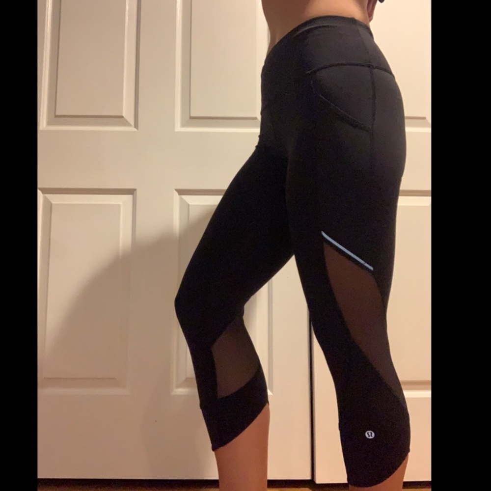 Lululemon cropped leggings black size 4